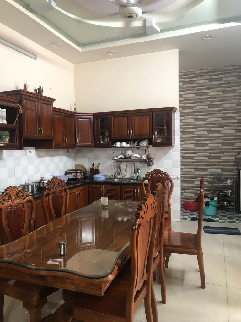 Bán nhà hẻm 237 Phạm Văn Chiêu, P14 Gò Vấp. DT 4x16m, 4 tầng, hẻm xe tải đậu cửa