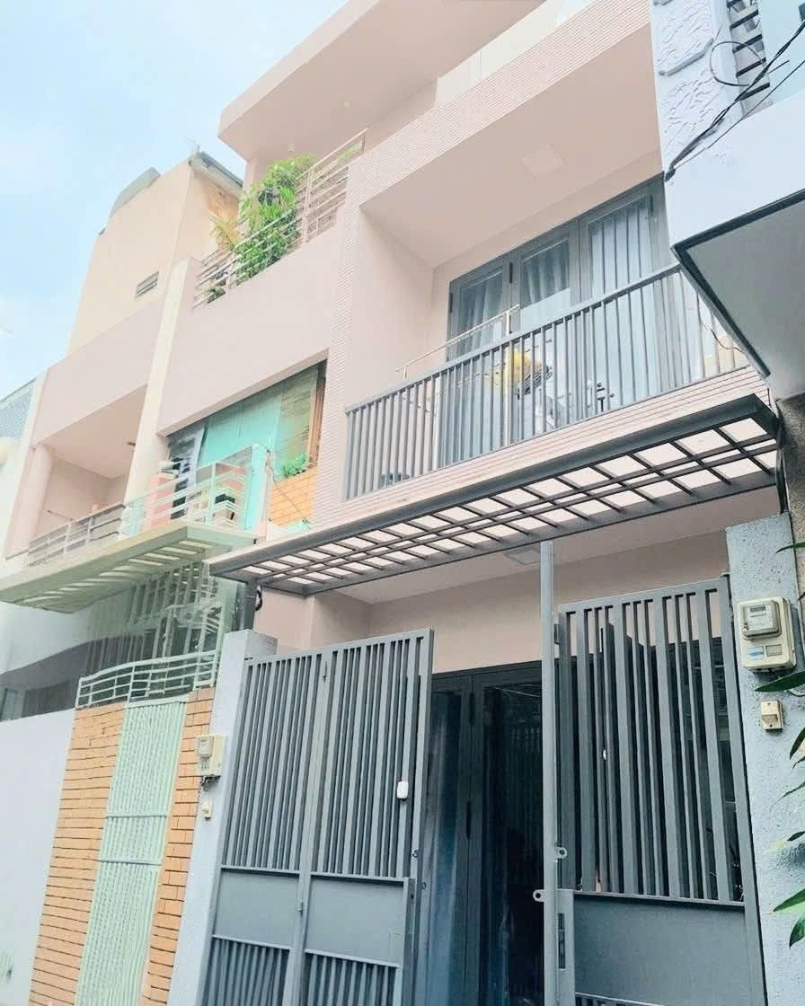 SAU LƯNG CĂN MT HUỲNH VĂN BÁNH - HXH - 4*15 - 4PN - CHO THUÊ 15TR/THÁNG - CHÍNH CHỦ 
💰 7.999T hơn tí (16)

📞 Liên hệ xem ngay: 0902 106 911