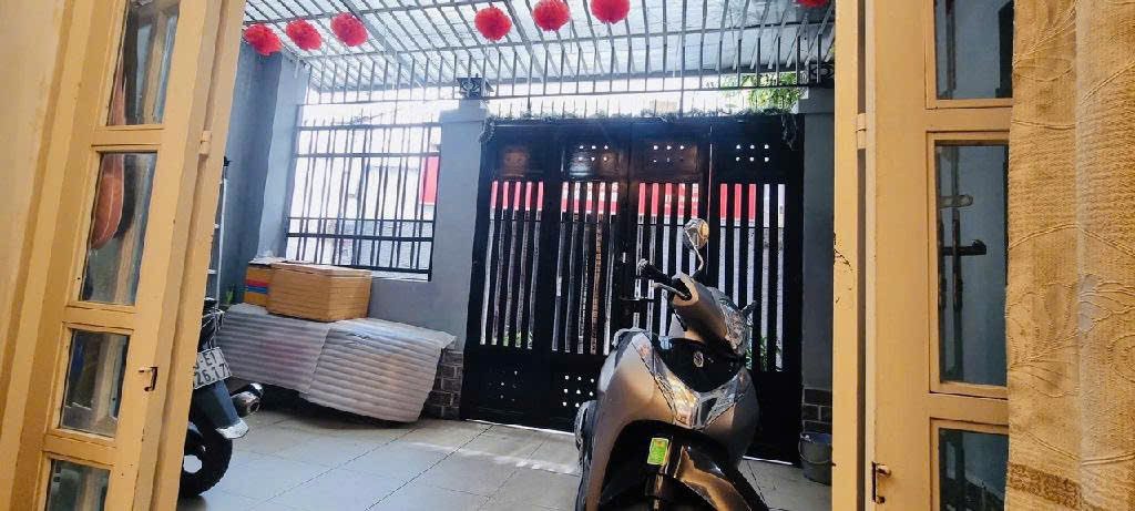 NHÀ ĐẸP – HUỲNH VĂN BÁNH – ĐẶNG VĂN NGỮ – NGANG 5.5M – 4 TẦNG – CHỈ 11.2 TỶ