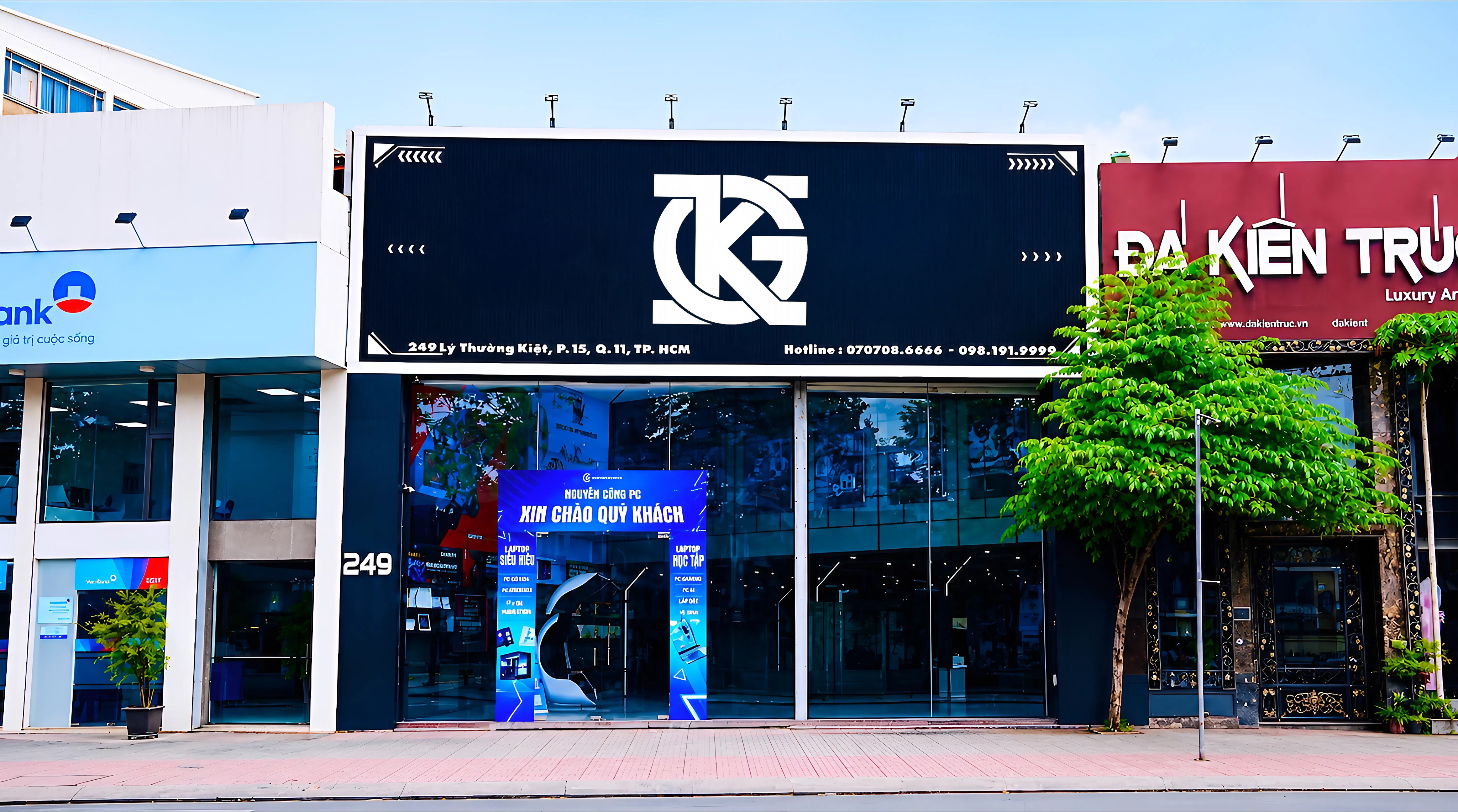 ❇️❇️ Cho Thuê Nhà Mặt Tiền: 249 Lý Thường Kiệt - Quận 11 - 12.5x24m, 2 tầng