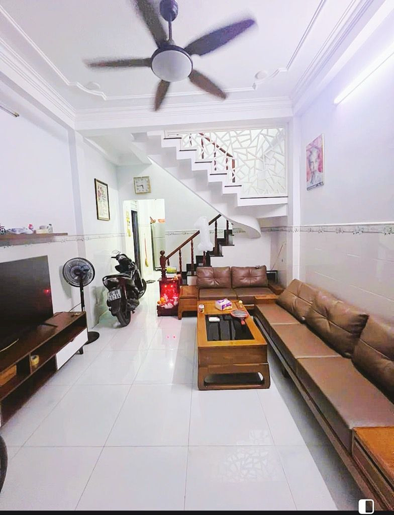 SIÊU PHẨM LÔ GÓC TÂN BÌNH - 35M2 - 3TẦNG HẺM NHỰA 6M THÔNG - NHÀ ĐẸP Ở NGAY