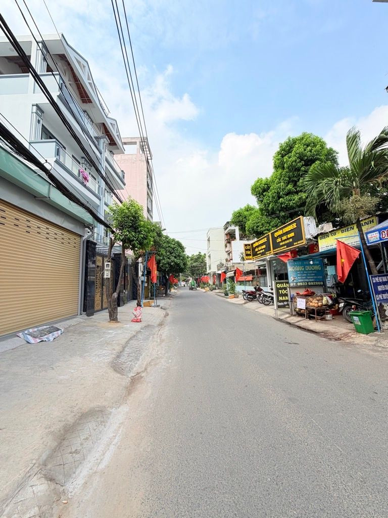NHÀ 3 TẦNG TÂN BÌNH MUA Ở NGAY - HẼM XE TẢI 10M THÔNG - 49M2 VUÔNG VỨC - 7 TỶ TL