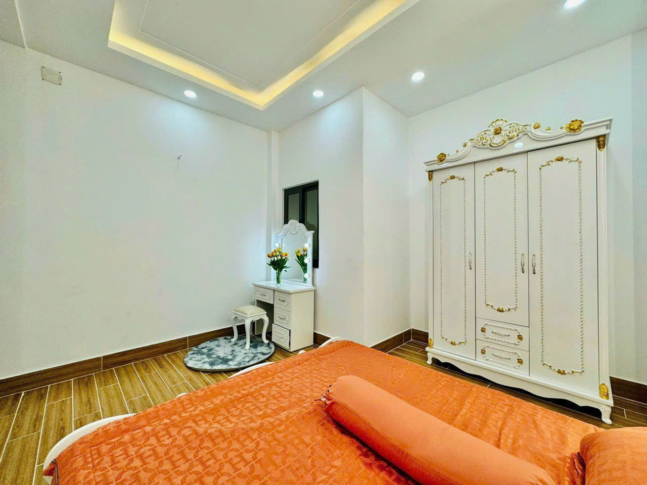Sang nhượng gấp nhà 49m2 Phạm Văn Hai, P5, Tân Bình. Gía 2 tỷ590tr Sẵn HĐ thuê 15tr/tháng