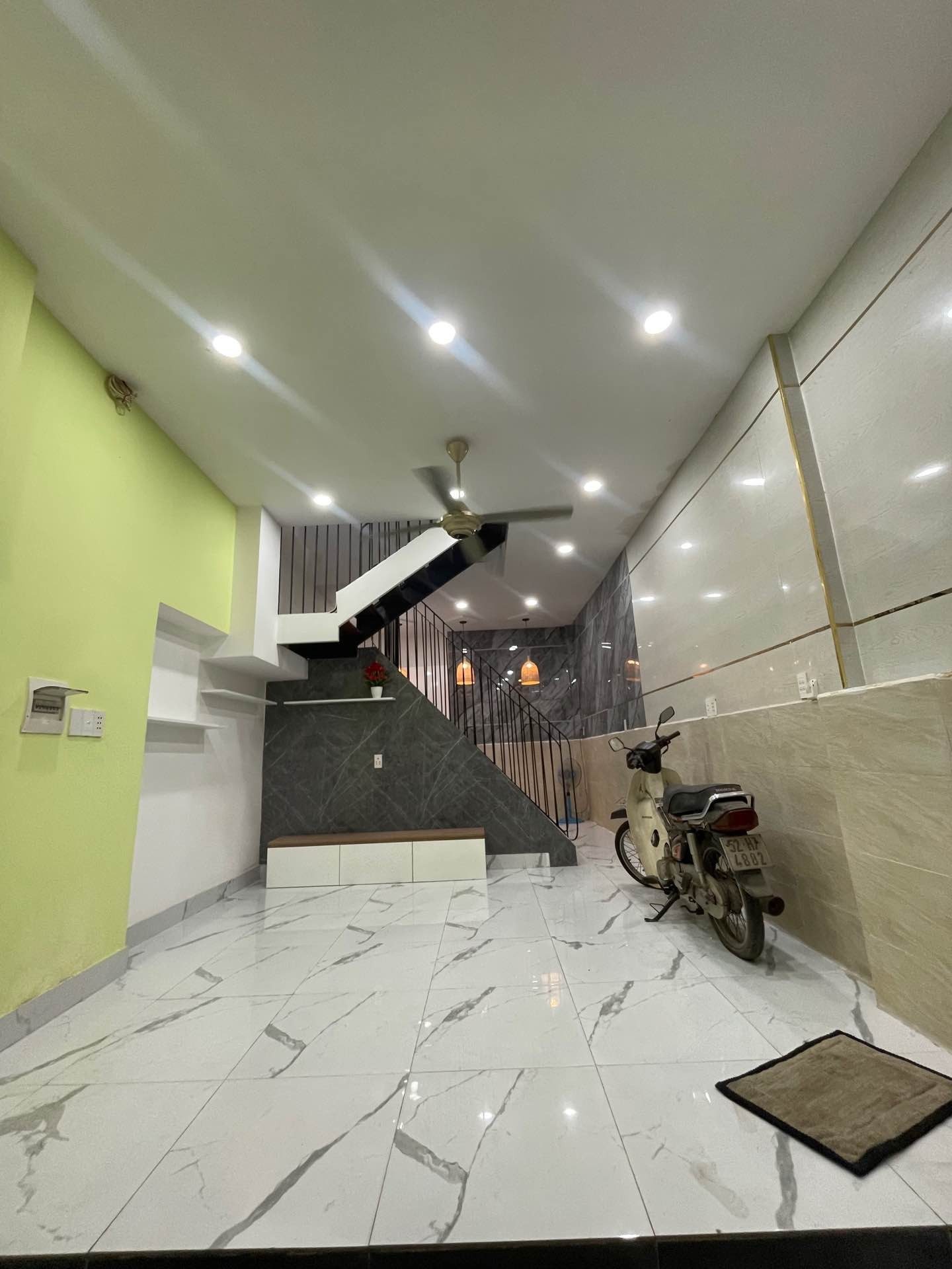 BÁN NHÀ HỒNG BÀNG QUẬN 11 32M2 FULL NỘI THẤT 3.45 TỶ