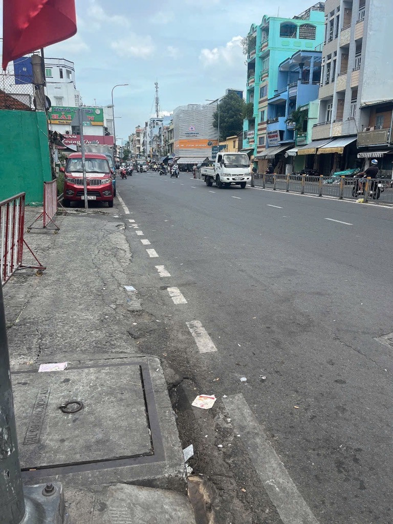BÁN NHÀ MẶT TIỀN NGUYỄN THỊ NHỎ QUẬN 11 160M2 24 TỶ DÒNG TIỀN 70 TRIỆU