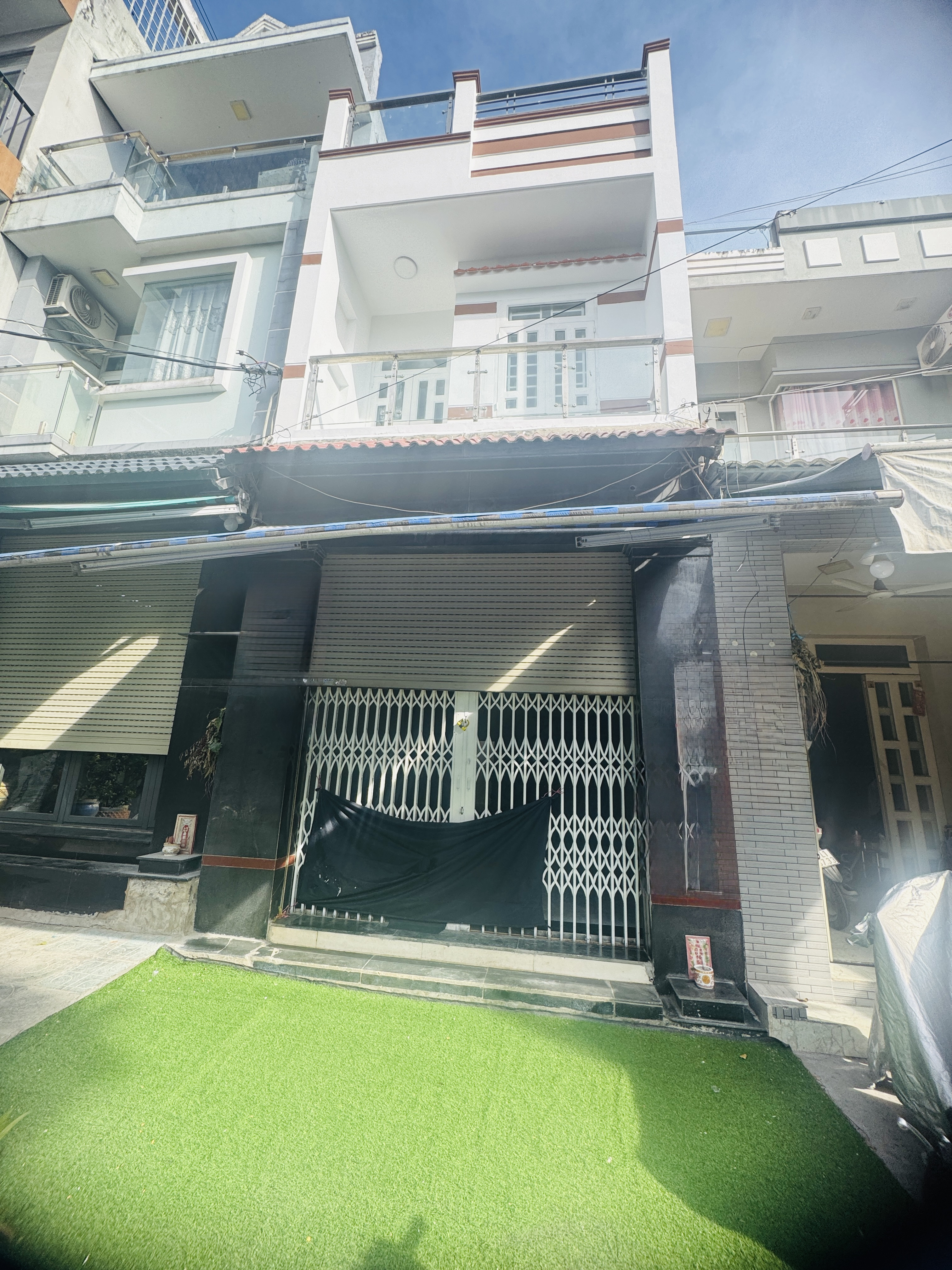 BÁN NHÀ MẶT TIỀN ĐƯỜNG PHÚ ĐỊNH Q8 ,XE TẢI THÔNG  4 X15 CHỈ 5TY25