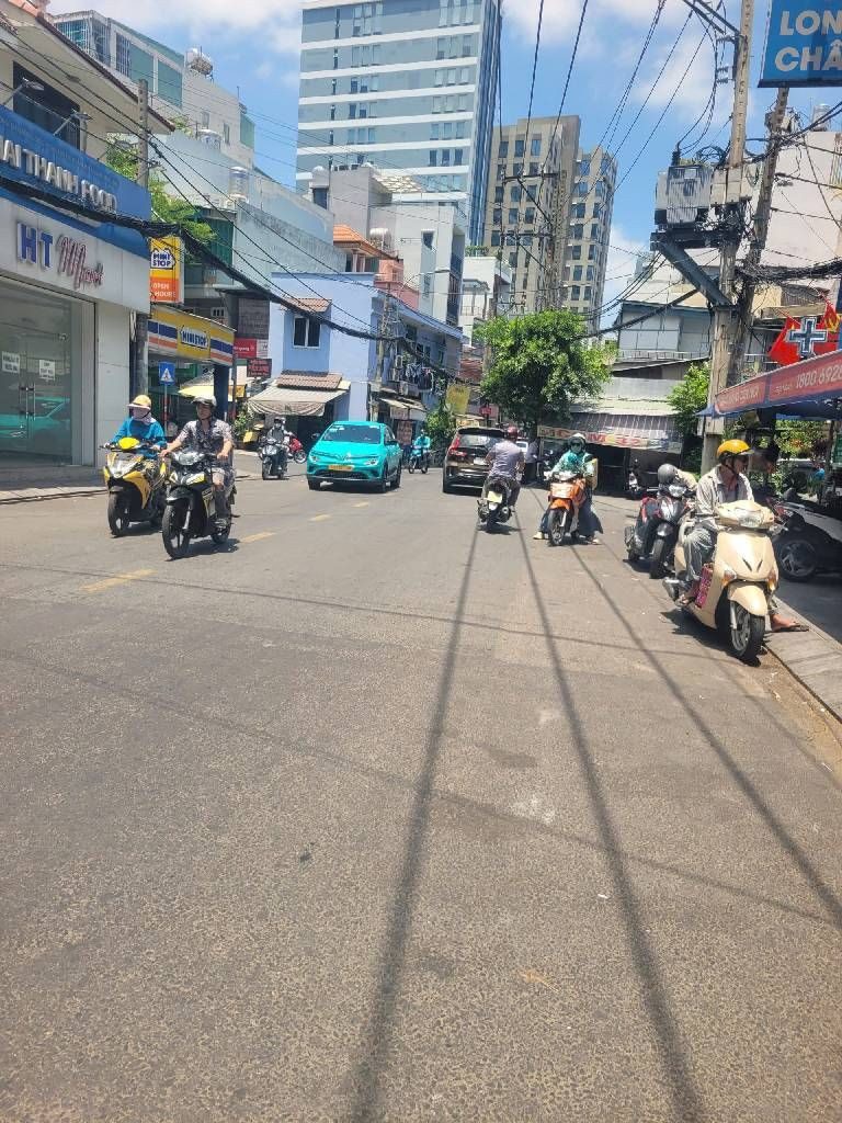 Đất bán Nguyễn Cửu vân, p17, sổ hồng riêng