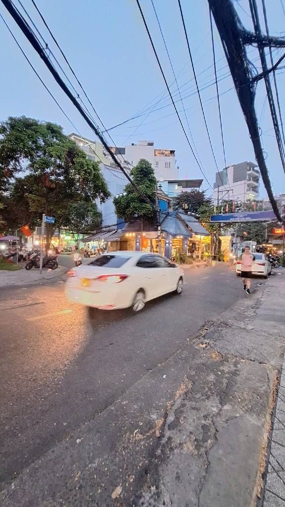 Nhà bán phạm viết chanh kinh doanh dòng tiền khu víp phói tây