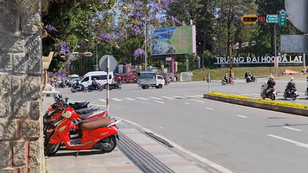 Bán Nhà 7ty Ngay Ngã 5 Đại Học Đà Lạt