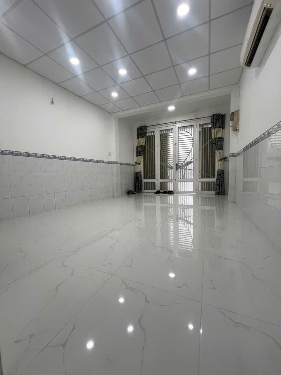 ⭐️⭐️ Giảm 810! Nhà Lô góc SHR 2 tầng HXT 38m2 – Điện Biên Phủ Bình Thạnh