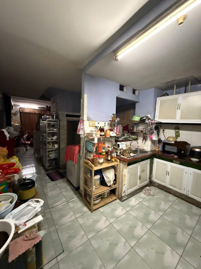 MẶT TIỀN KINH DOANHTRUNG TÂM BÌNH THẠNH NGAY BẾN XE MIỀN ĐÔNG, GẦN 130M2, 2 TẦNG CÓ MẶT TIỀN SAU LÀ HXH, SỔ NỞ HẬU HOÀN CÔNG ĐỦ, 9 CHỦ LÂU NĂM.