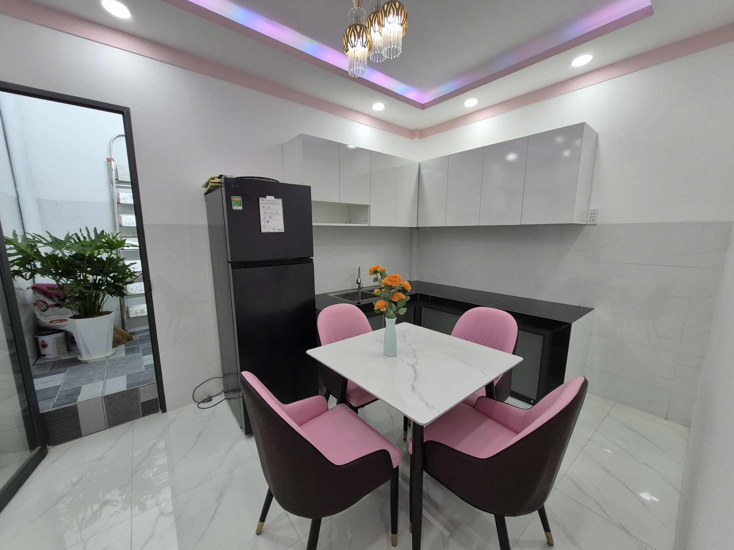NHÀ TRỆT LẦU HẺM Ô TÔ FULL THỔ GẦN ĐƯỜNG HAI BÀ TRƯNG PHƯỜNG AN HỘI