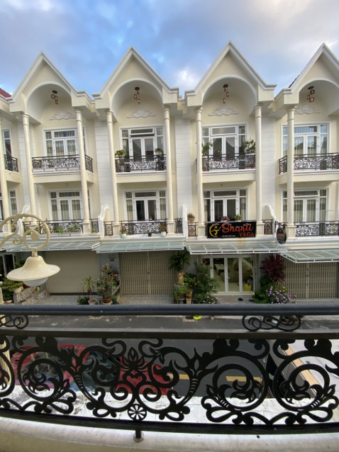 Bán căn nhà A46 khu nghỉ dưỡng Golden Hill 1 trệt 2 lầu