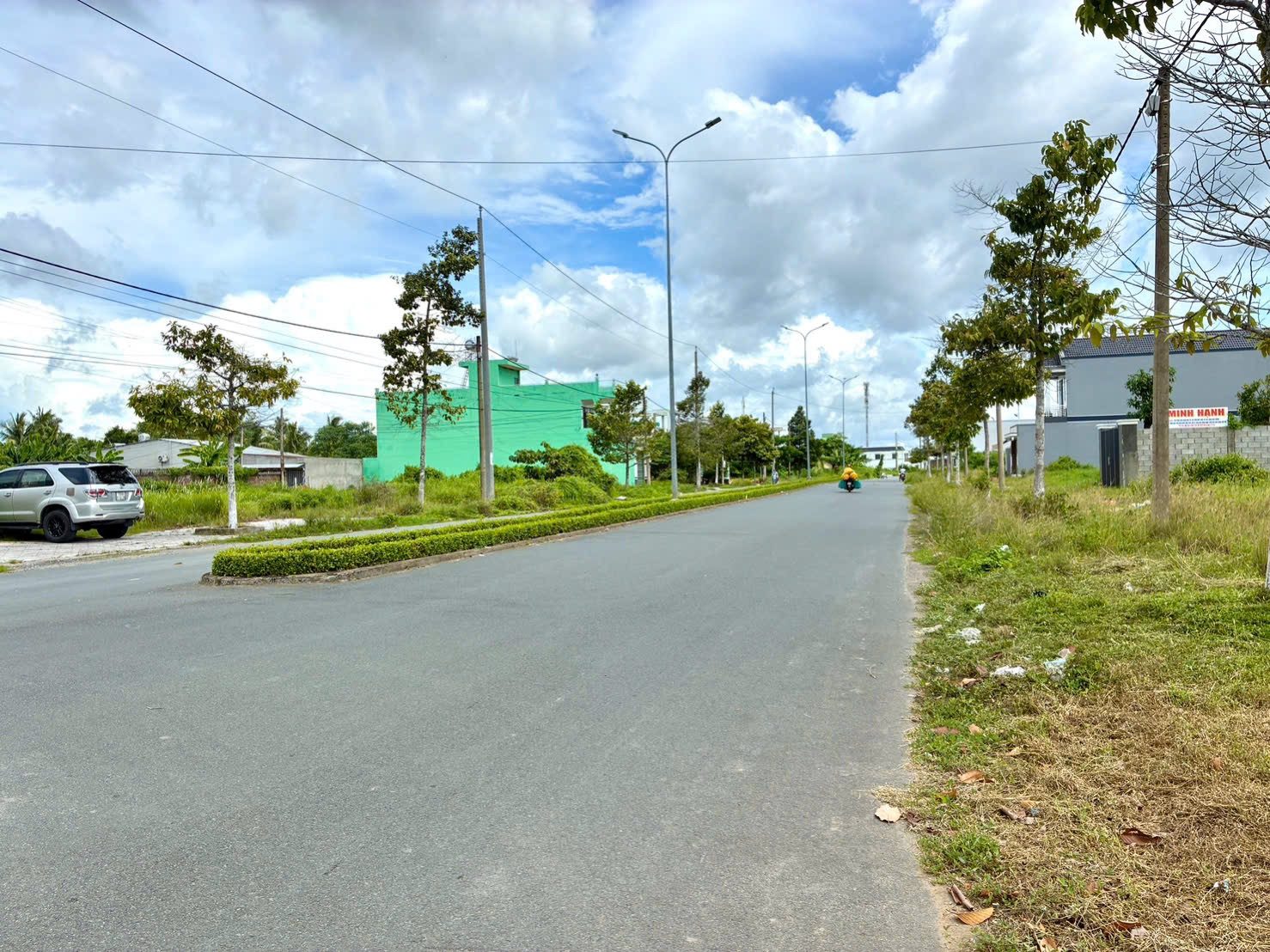 BÁN NHÀ MỚI HOÀN THIỆN - 1 TRỆT 1 LẦU TRỤC CHÍNH ĐƯỜNG SỐ 2 KDC MINH LINH, PHƯỜNG THANH ĐỨC, TỈNH VĨNH LONG