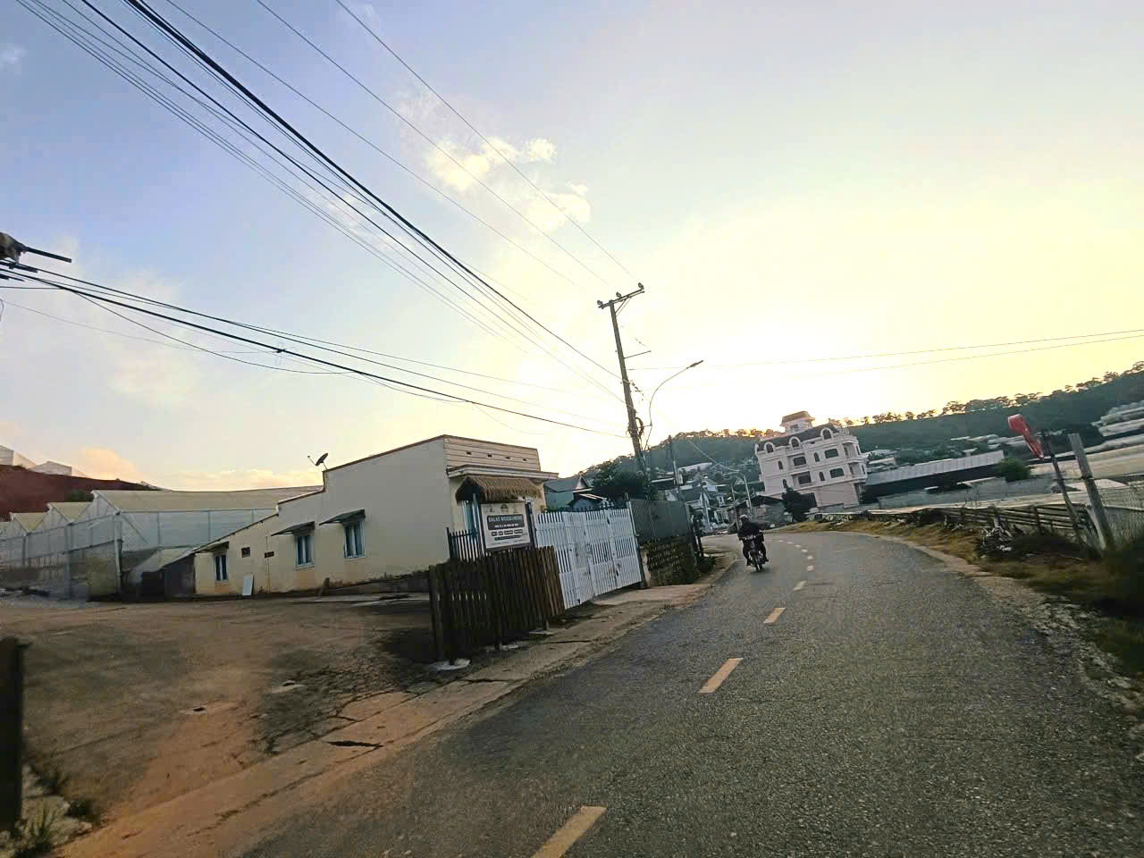Bán đất mặt tiền kinh doanh gần trung tâm Đà Lạt, đi chợ đêm hơn 10p