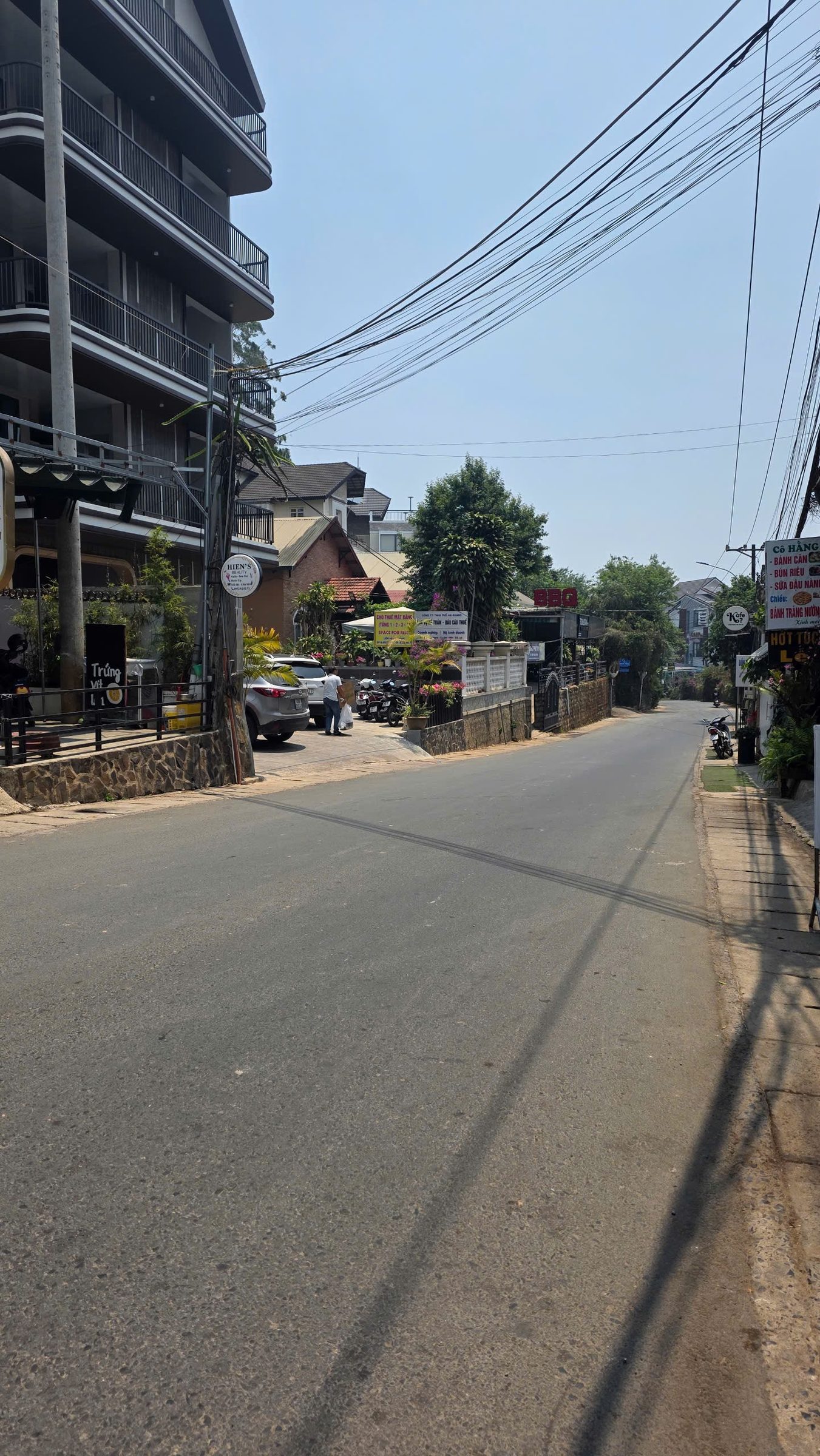 BÁN LÔ ĐẤT MẶT TIỀN ĐƯỜNG VẠN HẠNH, PHƯỜNG LÂM VIÊN, ĐÀ LẠT. DT: 250 M2 , GIÁ: 20 TỶ. LH: 0908748495 OR 0967668495