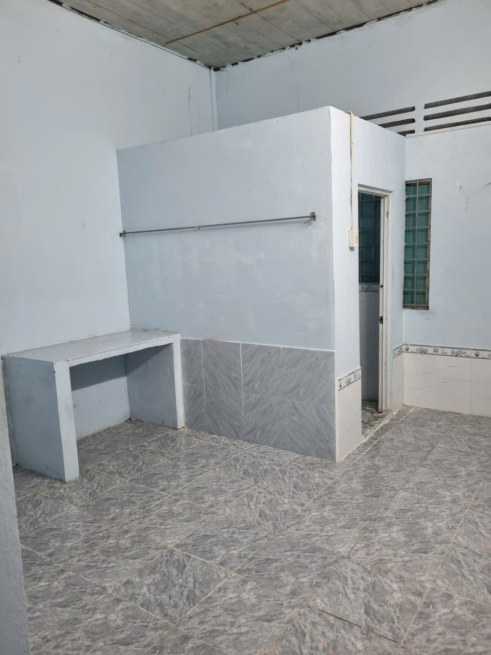 CHO THUÊ NHÀ CẤP 4 KDC 923 - 72M2 - GIÁ 3,5Tr/tháng