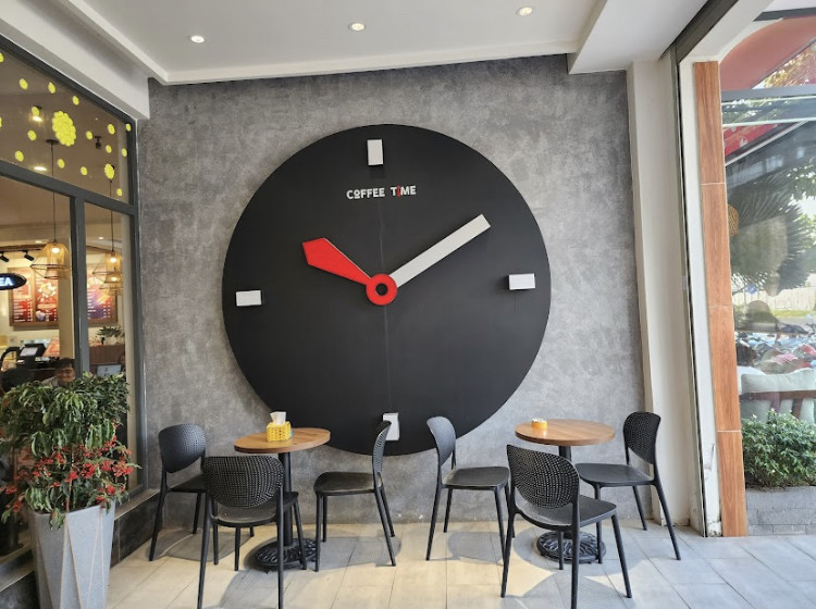 CHO THUÊ NHÀ 20M MẶT TIỀN ĐƯỜNG NGUYỄN VĂN CỪ