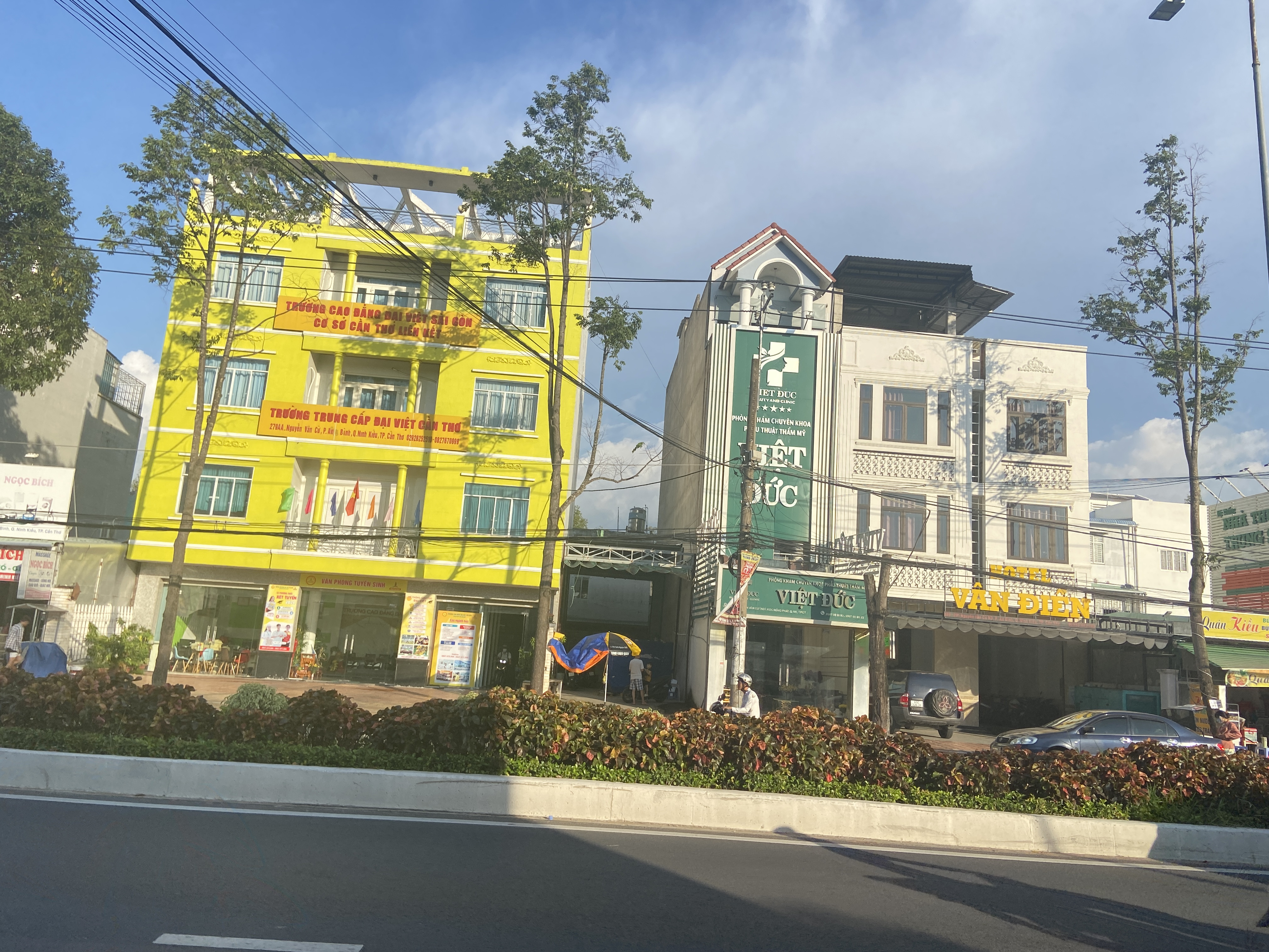 NHÀ MẶT TIỀN 3 LẦU ĐƯỜNG NGUYỄN VĂN CỪ AN BÌNH