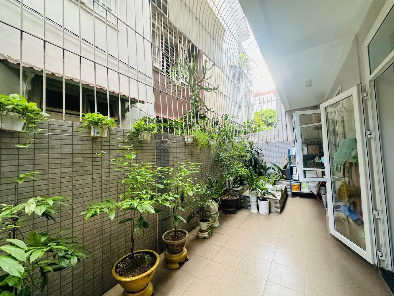 🔥🔥🔥 biệt thự vườn mặt tiền PHÙNG CHÍ KIÊN - KQH Kiểm Huệ - đối diện trường Vicoschool Huế