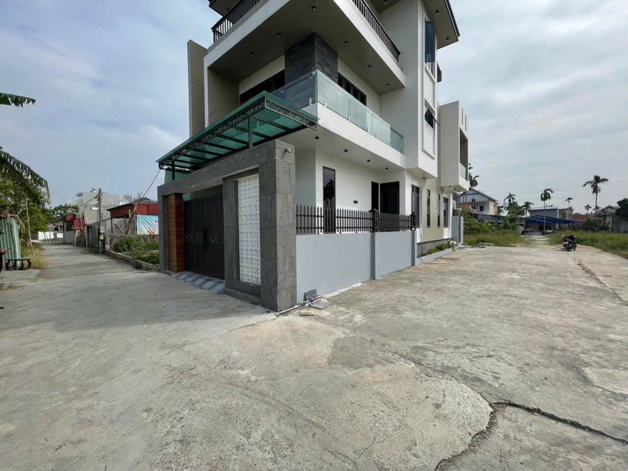 Bán đất 61m² ngang 4,5m đường thông 3,6m. giá 1.29 tỷ Phường An Dương( Đặng Cương) liên hệ 0362558882