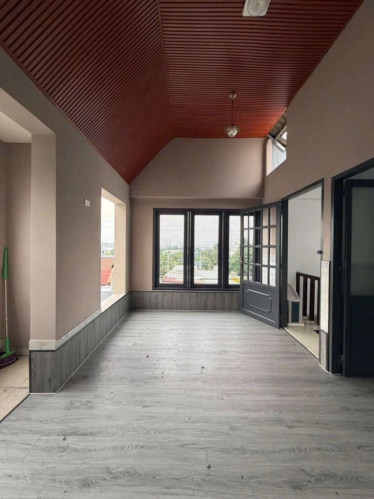 Bán nhà 140 Phạm Văn Chiêu Gò Vấp, nhà 4 tầng 4PN 4WC, hẻm nhựa 5m ô tô đỗ cửa, gần Emart