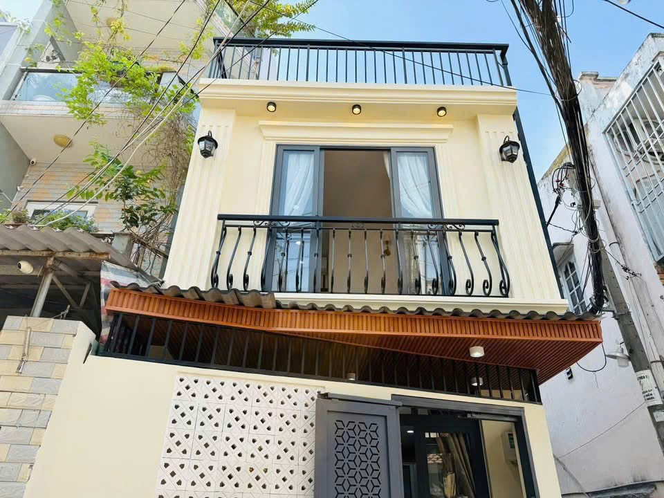 Bán mini house 42m2, 1 trệt 1 lầu,2phòng Ngủ, 2 WC tại Phường AN Hội Tây,HCM. Liên hệ: 0559371035 gặp Bảo Ngọc
