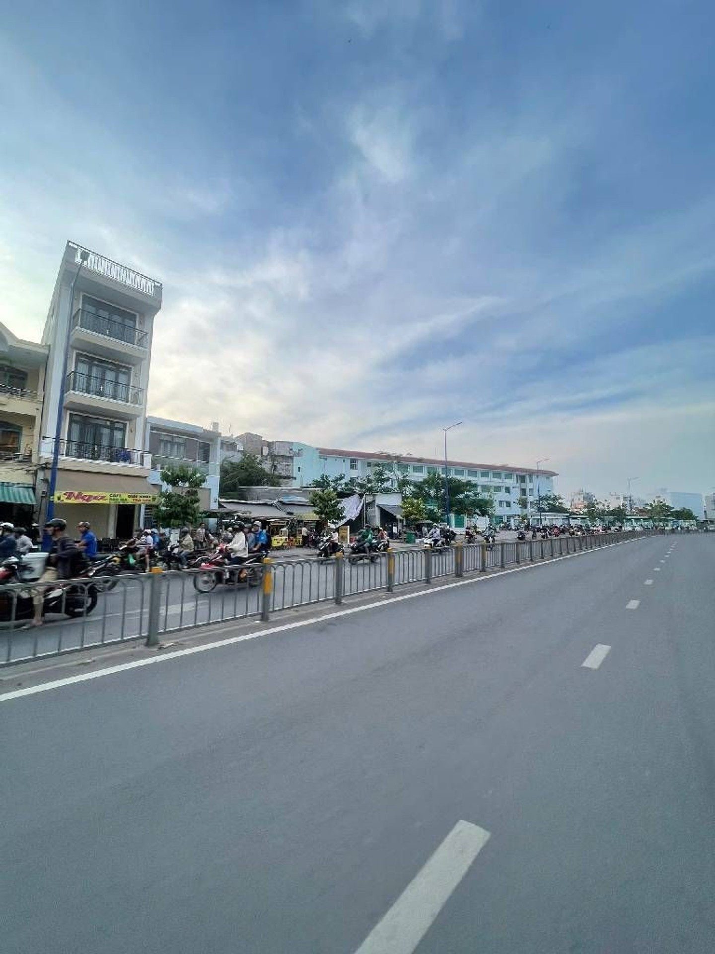 BÁN ĐẤT TÊN LỬA BÌNH TÂN 60M2 HẺM XE HƠI SÁT AEON MALL 5.999 TỶ