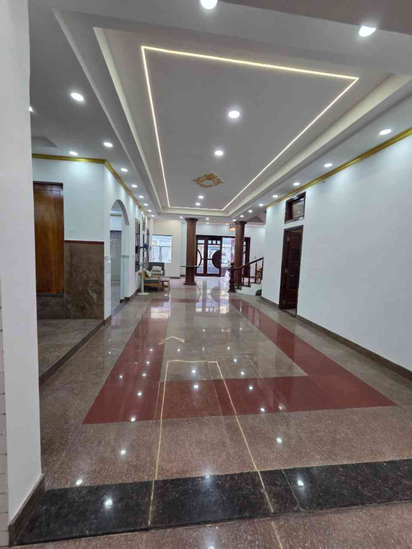 BÁN BIỆT THỰ KHU TÊN LỬA 240M2 VIEW CÔNG VIÊN 5PN GARA Ô TÔ 29.99 TỶ BÌNH TÂN