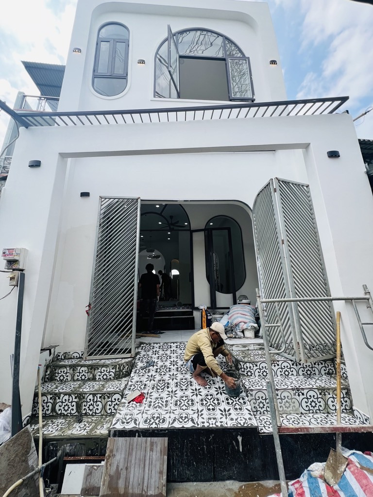Bán nhà 2 tầng đẹp lung linh, 66m² (5x13), gần Đại lộ Võ Văn Kiệt, chỉ hơn 3 tỷ