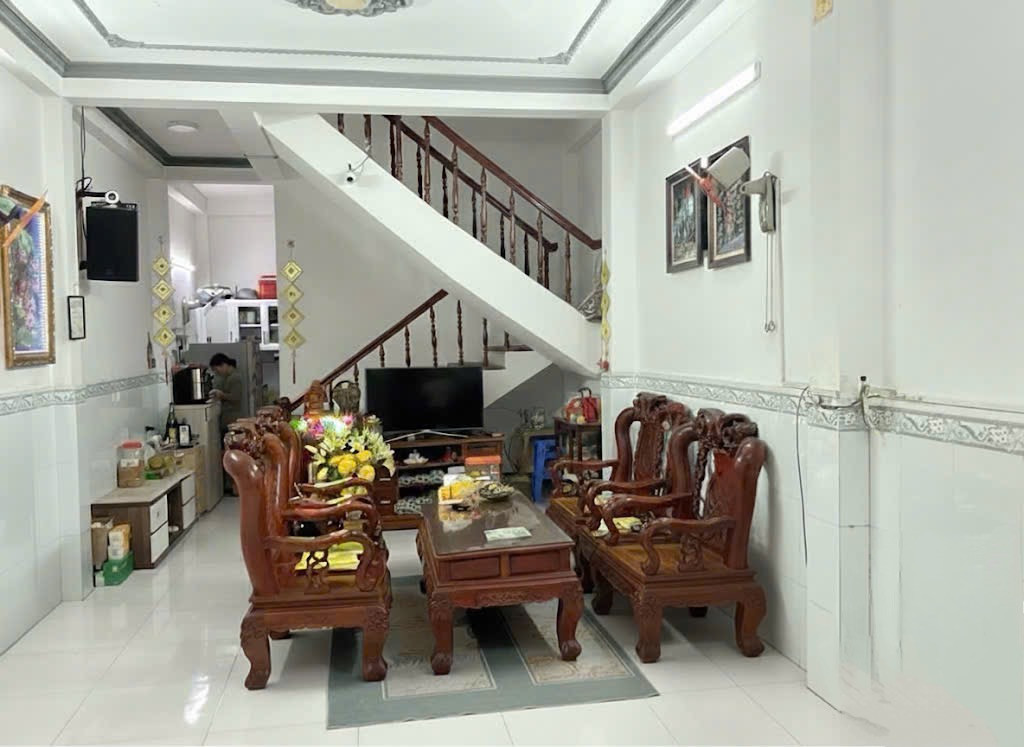 Bán Nhà Mặt Tiền gần Kinh Dương Vương,An Lạc,BT(100M²)GIÁ 6.5 TỶ.