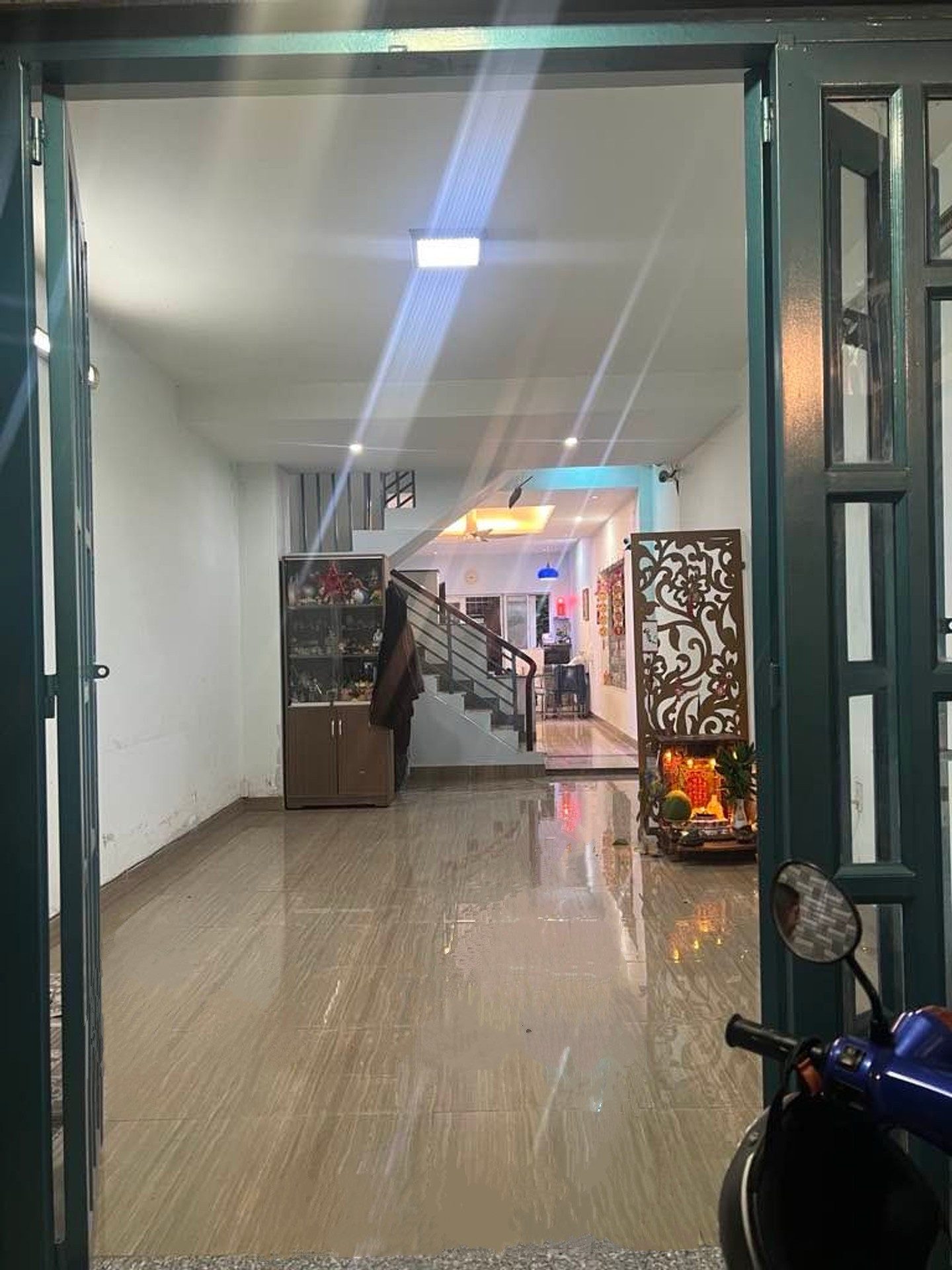 Bán gấp nhà sát BX MIỀN TÂY (45M2)tặng full nội thất cao cấp GIÁ 5.6 TỶ(230326)