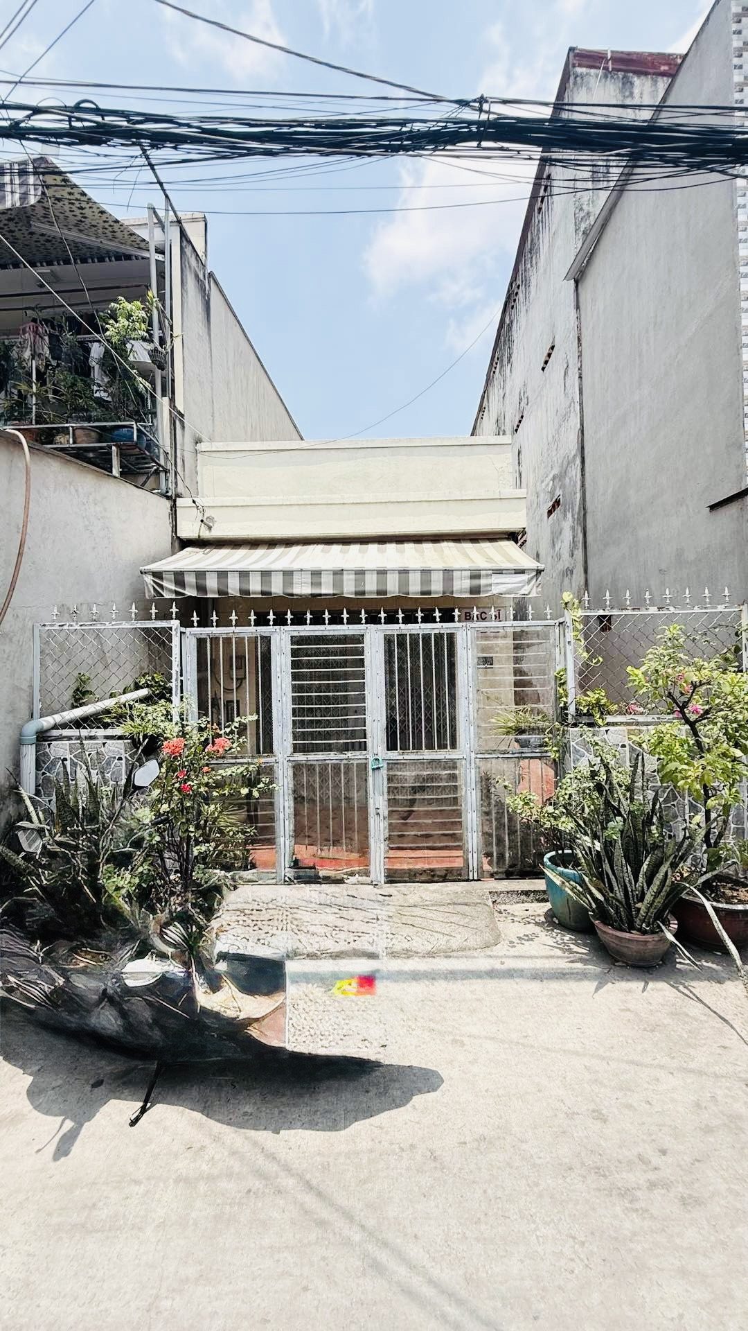 NHÀ BÁN HỒ HỌC LÃM AN LẠC 5,2x20 XE HƠI QUA LẠI THÔNG THOÁNG CHỈ 5,98 TỶ