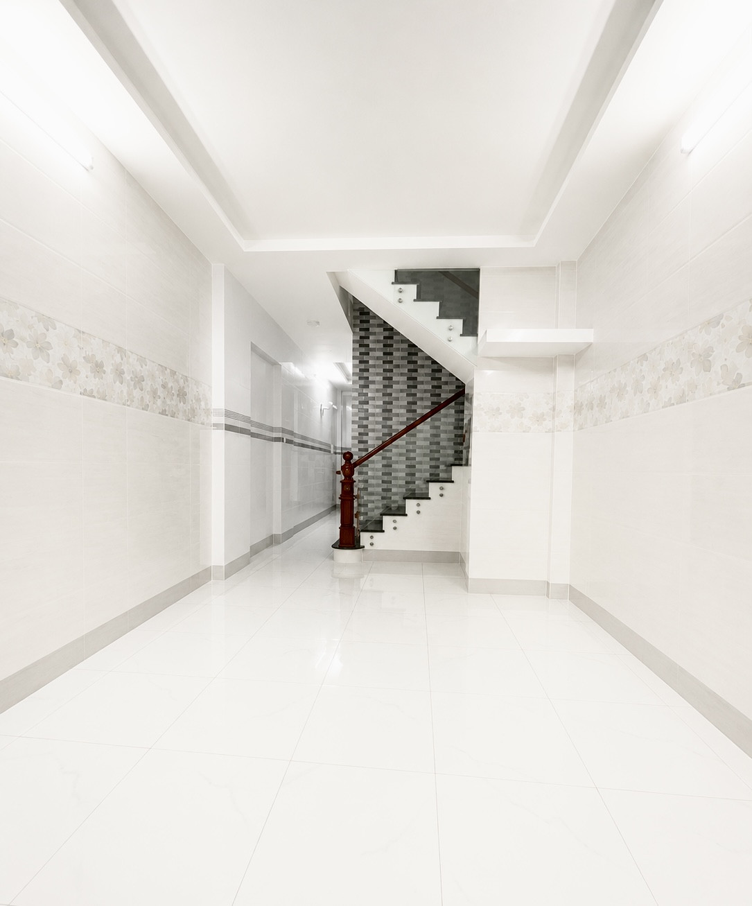 Chỉ 5.1 tỷ nhà sát khu Tên Lửa ,DT (60M²)3 tầng nhà mới xây đẹp vào ở ngay(KK10).