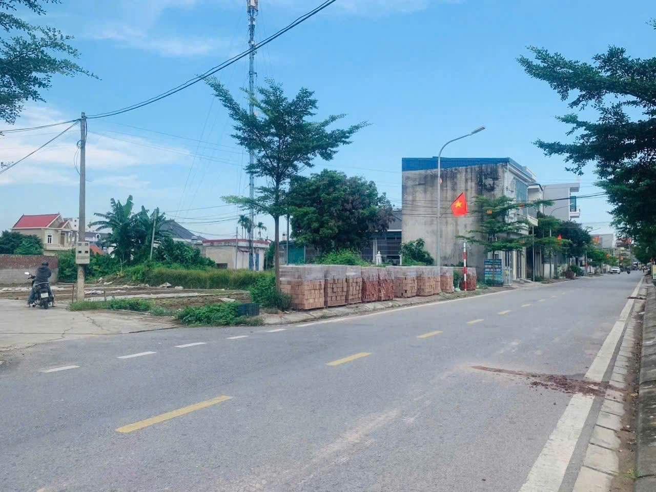 .12/02/2026.Bán đất 55m² full thổ cư ngang 5,1m. Ngõ rộng 5,35m .giá 1.55 tỷ tại Phường An Phong. Hồng Phong. liên hệ 0362558882