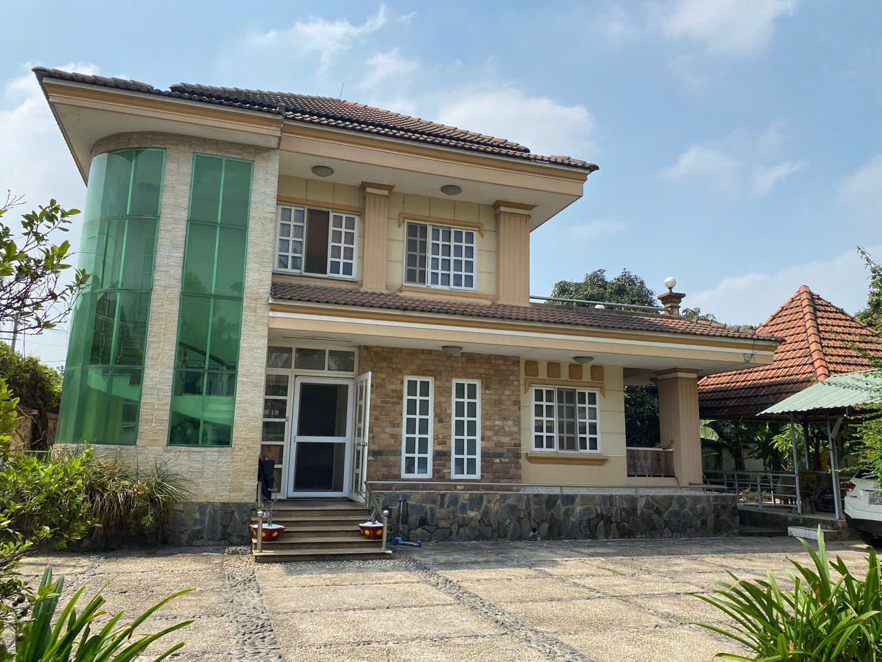 Bán nhà 8325.3m² có sẵn 1570m² thổ cư ngang 95.8m giá 95 tỷ tại Phường An Phú