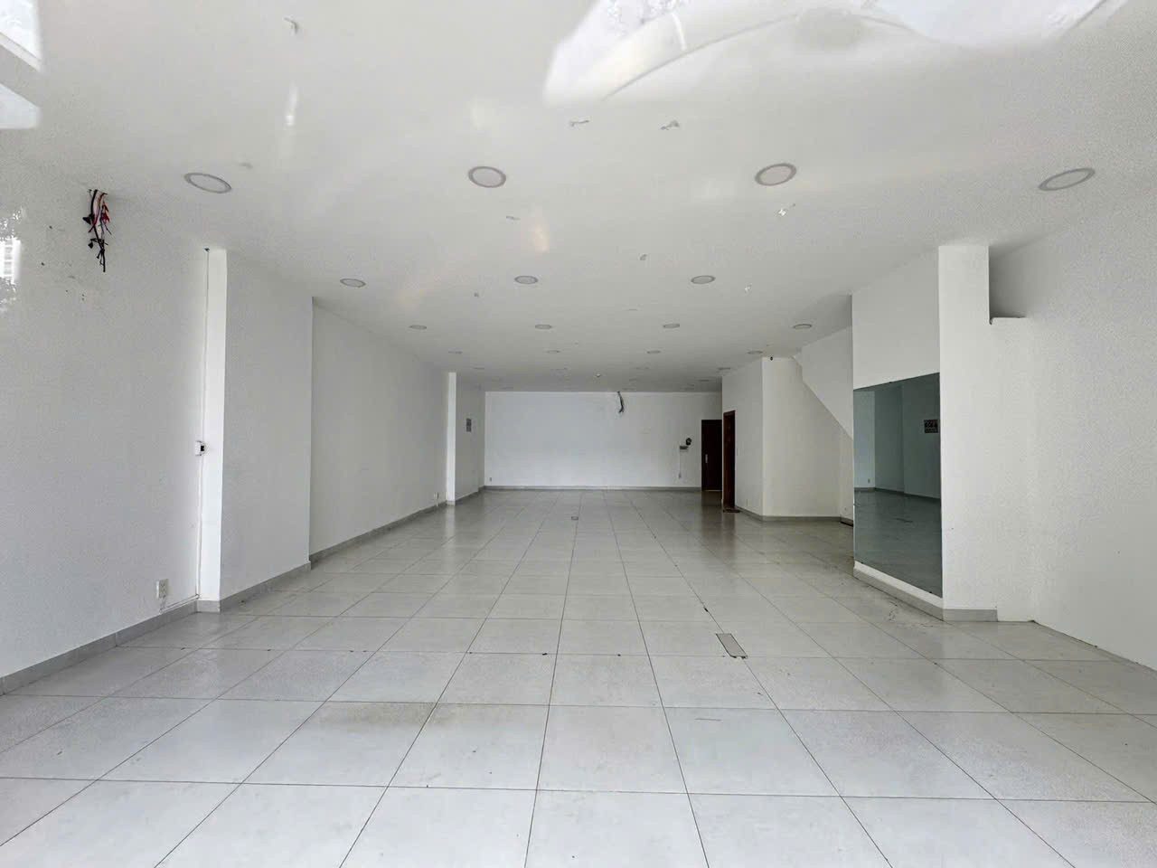 BDS  HVL CHO THUÊ MB KINH DOANH SHOPHOUSE QUẬN 2