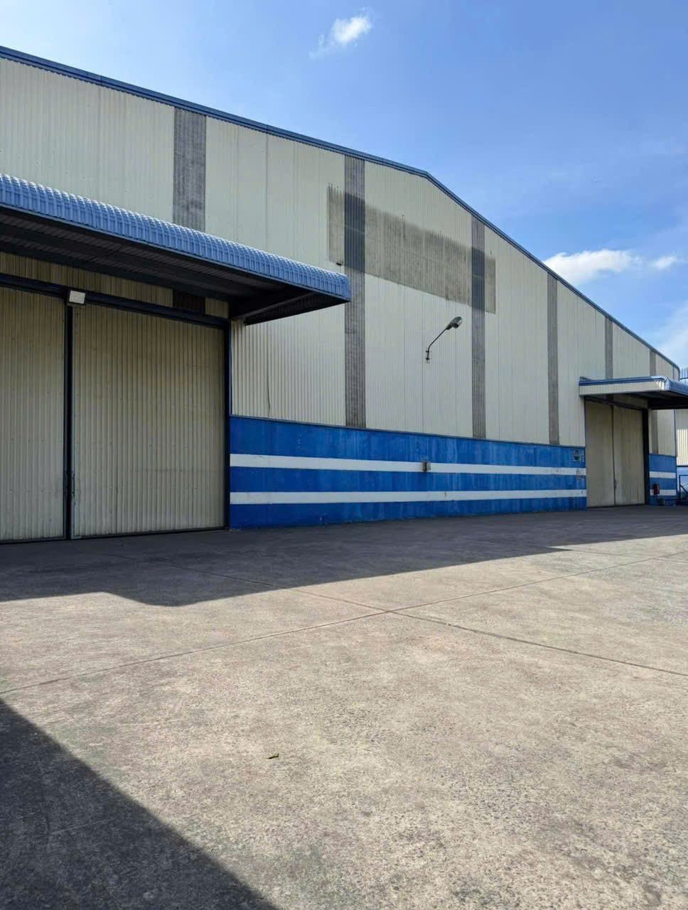 Giá 115 tỷ. lvcc. Bán nhà xưởng kiên cố 8500m Thuận An, Bình Dương. Sổ full SKC.