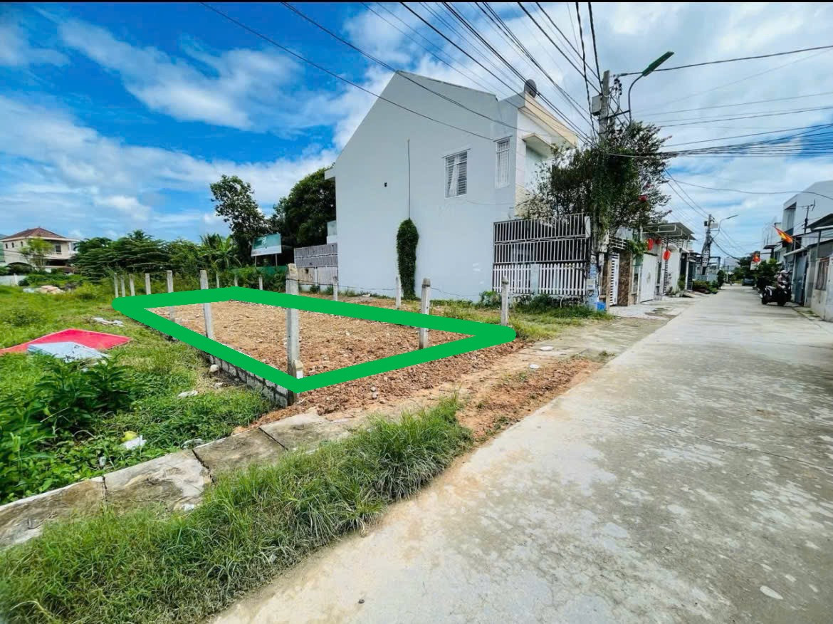Tôi cần bán lô đất 120m2 Đường Suối Sâu, An Tịnh liền kề KCN Linh Trung 3, sổ riêng 700trieu