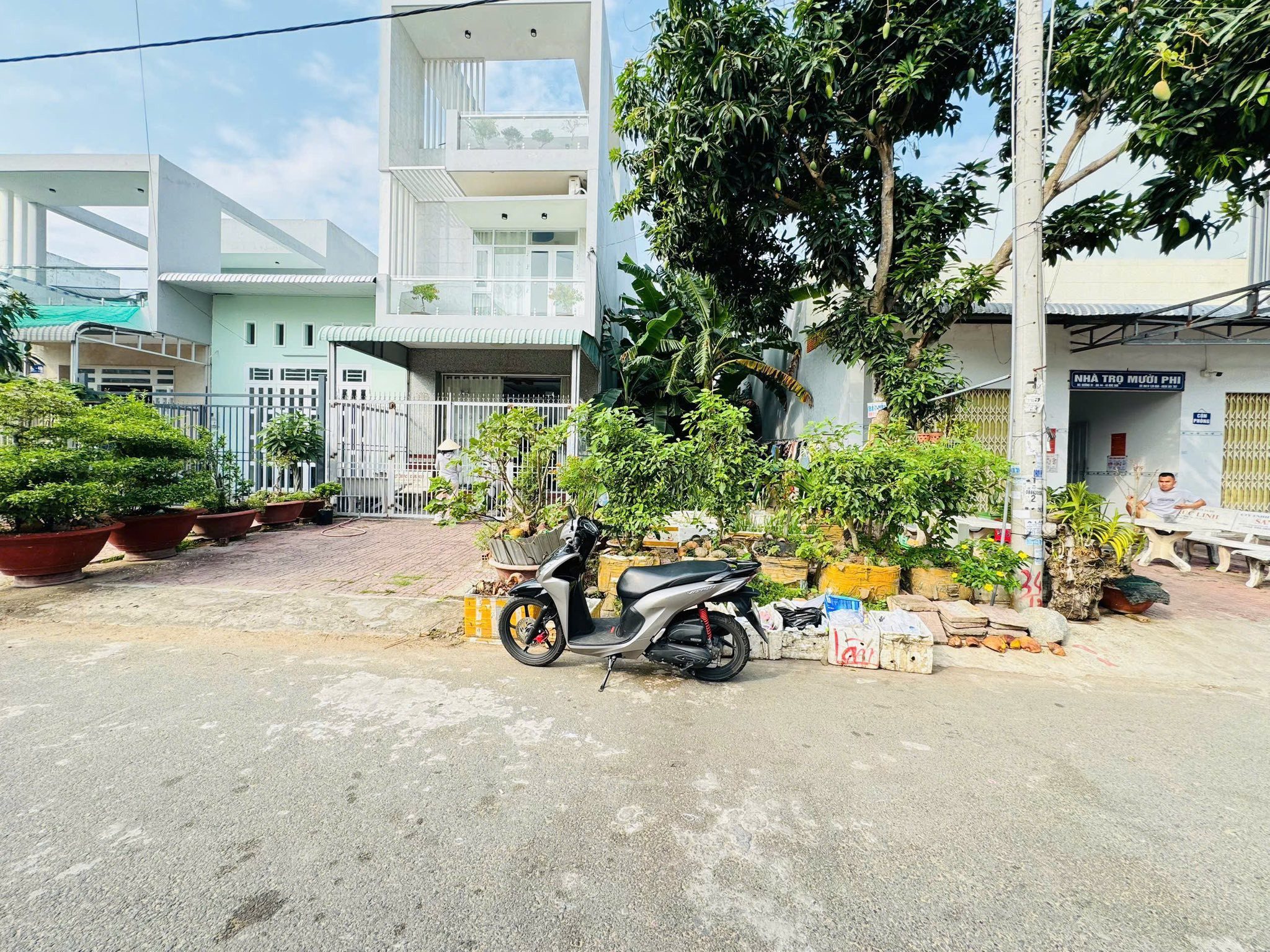 Nc: Nền đường số 31 Khu 586 - P. Hưng Phú- Cần Thơ.