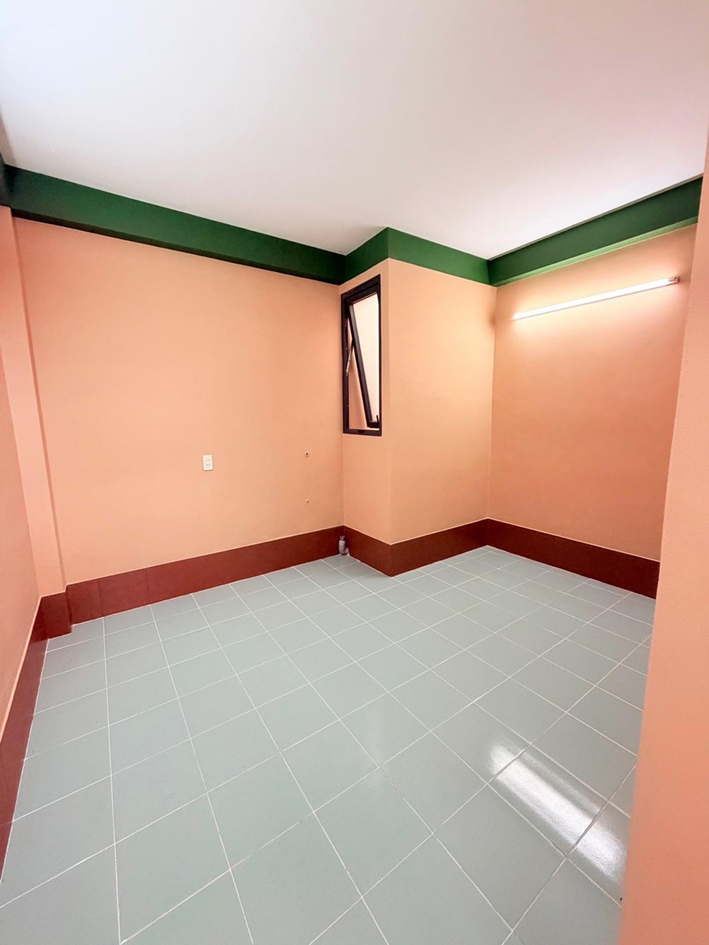 MẶT TIỀN KINH DOANH ĐỈNH ĐA NGÀNH NGHỀ - HỒNG LẠC TÂN BÌNH - 60M2( 4×15) - 4 TẦNG MỚI ĐẸP - SỔ HOÀN CÔNG ĐỦ.