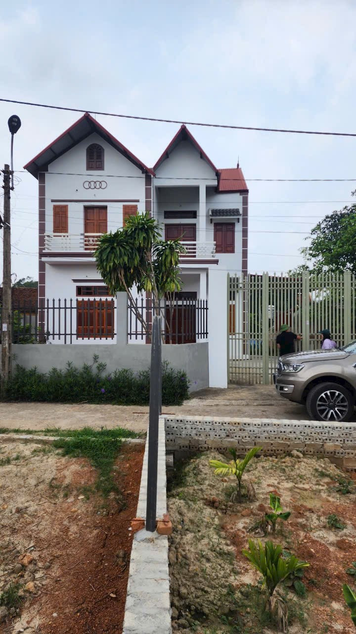👉👉Mua đất tặng nhà 2 tầng
👉👉Diện tích hơn 400m2, đường oto tận cửa.
👉👉Đất tại p. bắc giang, t. Bắc Ninh 
🌷🌷Giá 3 ty8 xx
☎️☎️Liên hệ em Thanh 0326590859
