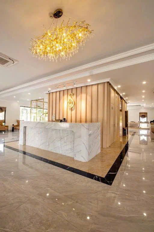 Cần bán khách sạn khu trung tâm Đảo Rều Bãi Cháy 0931520246