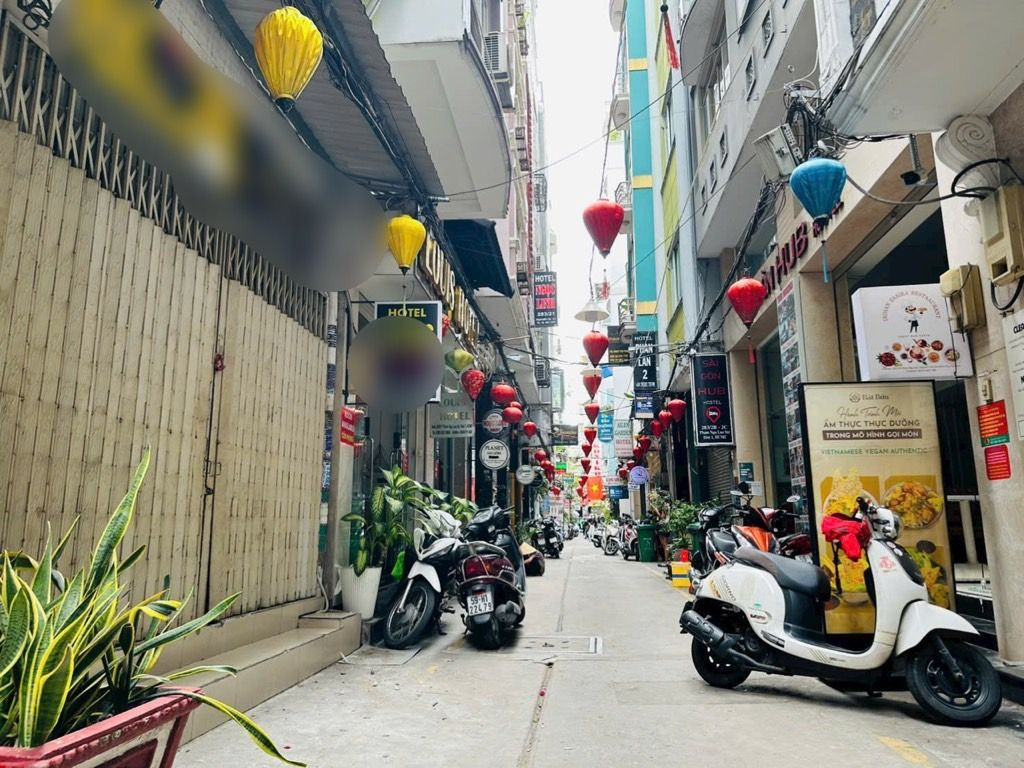 MẶT TIỀN KD ĐƯỜNG Ô TÔ PHỐ TÂY BÙI VIỆN, GẦN KS NEW WORLD, KẾ CHỢ BẾN THÀNH, 60M2, SHR