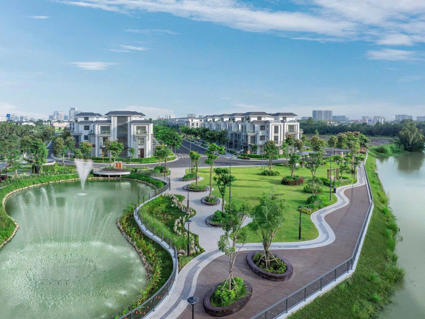 BDS HVL [NC] E5 GLADIA QUẬN 2 - A CỐ GẮNG MUA THÌ EM KO NGẠI BÁN