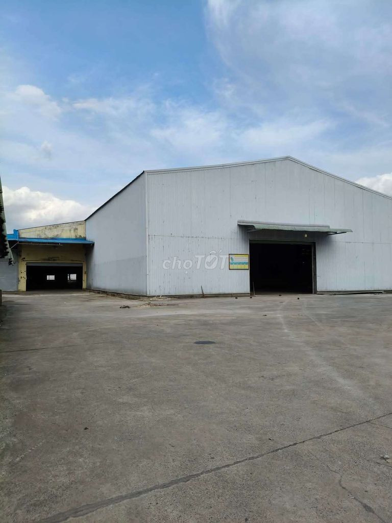 Cho Thuê Xưởng Thuận An BD. Dt: 6500m Giá: 430tr pccc Thẩm Duyệt