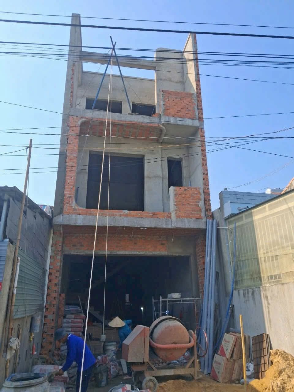 Bán đất 102.4m² có sẵn 1m² thổ cư ngang 1m giá 3.95 tỷ tại Phường Bình Dương