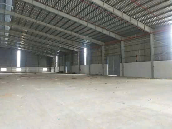 Cho thuê xưởng 1.700m² Bình Dương  Tổng diện tích đất 4000 m² Diện tích xưởng 1700 m² Đường xe container 24/24
Hệ thống pccc tự động nghiệm thu