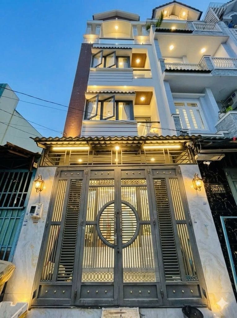 NHÀ ĐẸP HẺM ĐẸP - XE HƠI 6M THÔNG - NGAY KHU VIP LÊ VĂN QUỚI - NHÀ 4 TẦNG VÀO