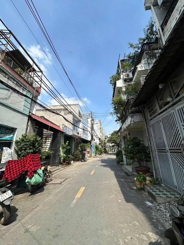 Tân Kỳ Tân Quý - Bán Đất Tặng Dãy Trọ Thu Nhập 30tr/Tháng - DT: 140m2 (5mx28m) - Đường 10m - Nhỉnh 9 Tỷ TL Mạnh